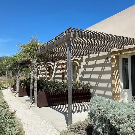 Scilla Maris Charming