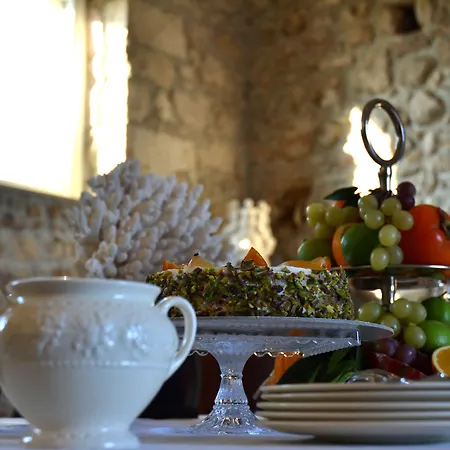 Scilla Maris Charming 4* Marzamemi